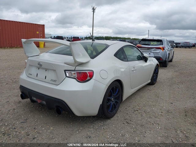 12674192 :رقم المزاد ، JF1ZNAA1XE8708017 vin ، 2014 Scion Fr-s Monogram مزاد بيع
