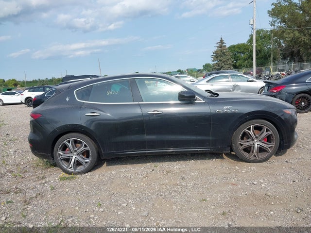 12674221 :رقم المزاد ، ZN661XUA1PX411474 vin ، 2023 Maserati Levante Gt مزاد بيع