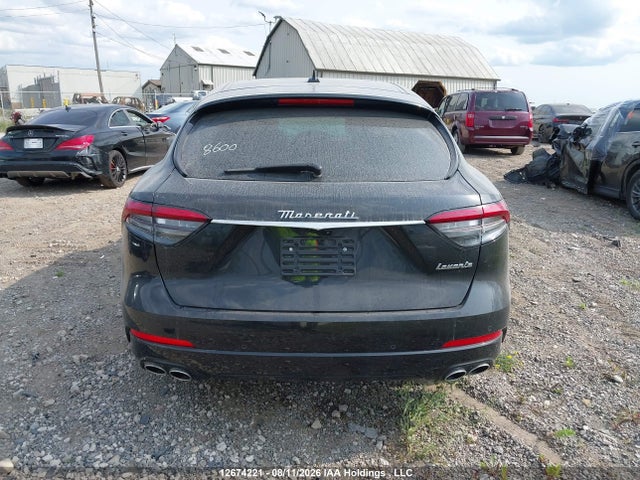 12674221 :رقم المزاد ، ZN661XUA1PX411474 vin ، 2023 Maserati Levante Gt مزاد بيع