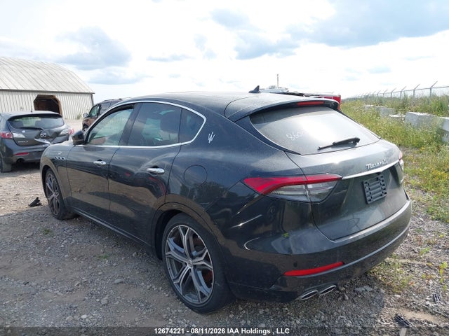 12674221 :رقم المزاد ، ZN661XUA1PX411474 vin ، 2023 Maserati Levante Gt مزاد بيع