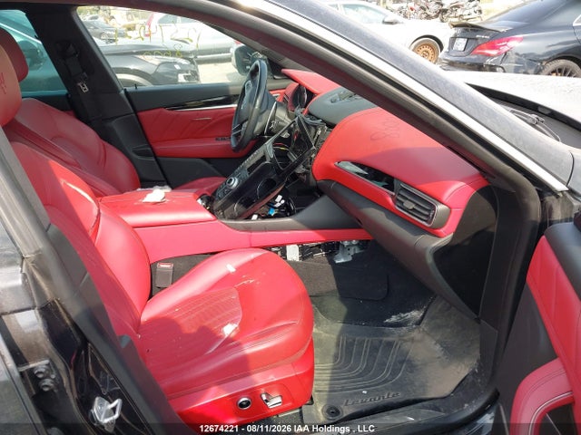 12674221 :رقم المزاد ، ZN661XUA1PX411474 vin ، 2023 Maserati Levante Gt مزاد بيع
