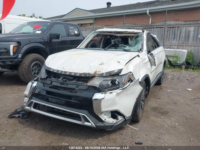 2020 Mitsubishi Outlander Es მანქანა იყიდება აუქციონზე, vin: JA4AZ2A3XLZ607581, აუქციონის ნომერი: 12674222