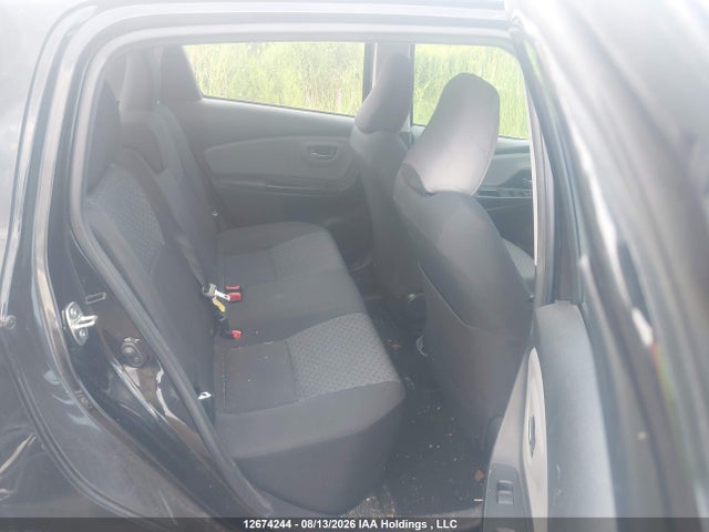 VNKKTUD31GA066161 Toyota YARIS LE