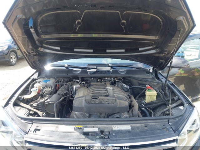 12674250 :رقم المزاد ، WVGEF9BP2FD004809 vin ، 2015 Volkswagen Touareg V6 مزاد بيع
