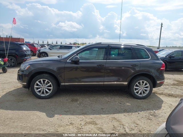 12674250 :رقم المزاد ، WVGEF9BP2FD004809 vin ، 2015 Volkswagen Touareg V6 مزاد بيع