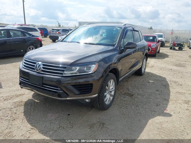 12674250 :رقم المزاد ، WVGEF9BP2FD004809 vin ، 2015 Volkswagen Touareg V6 مزاد بيع