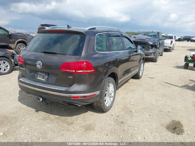 12674250 :رقم المزاد ، WVGEF9BP2FD004809 vin ، 2015 Volkswagen Touareg V6 مزاد بيع
