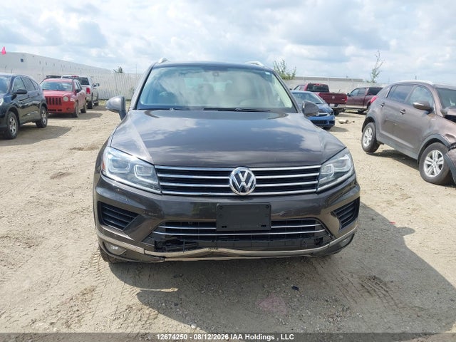 12674250 :رقم المزاد ، WVGEF9BP2FD004809 vin ، 2015 Volkswagen Touareg V6 مزاد بيع