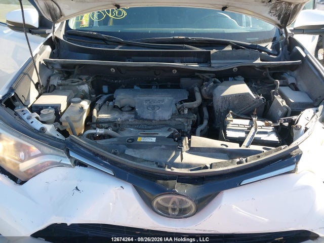 Toyota RAV4 LE 2018 2T3BFREV3JW822739 Image 10