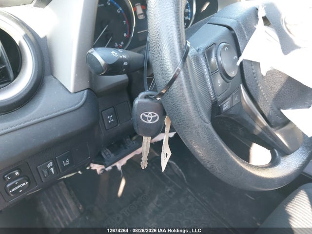 Toyota RAV4 LE 2018 2T3BFREV3JW822739 Image 11