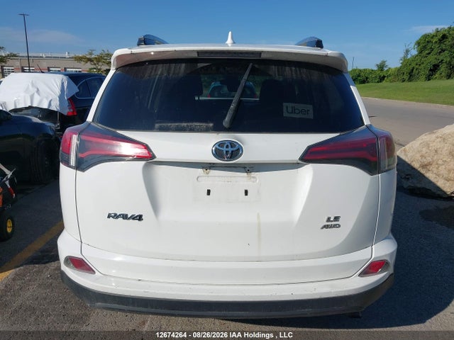 Toyota RAV4 LE 2018 2T3BFREV3JW822739 Image 16