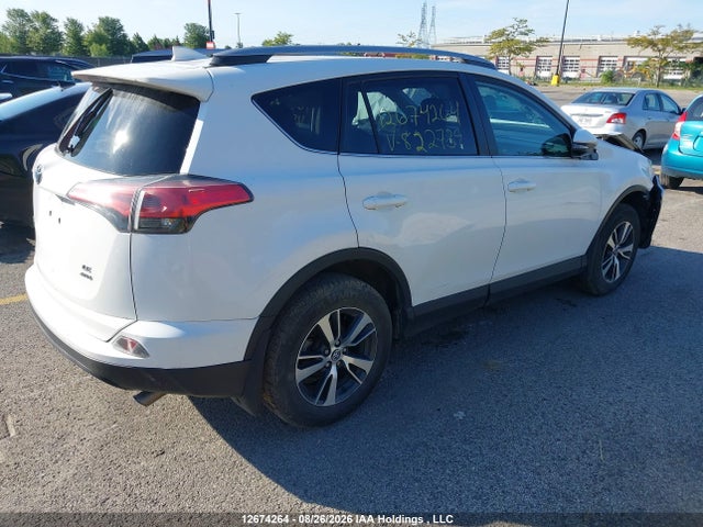 Toyota RAV4 LE 2018 2T3BFREV3JW822739 Image 4