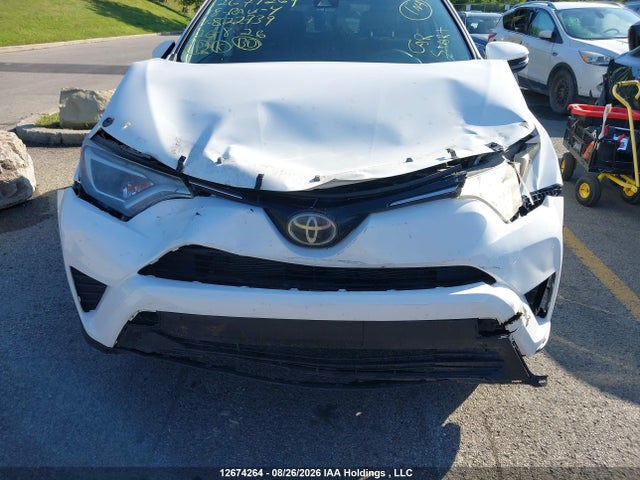 Toyota RAV4 LE 2018 2T3BFREV3JW822739 Image 6