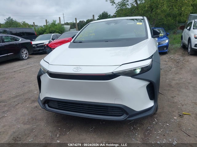 Toyota Bz4x 2023 JTMAAAAA4PA018147 Image 12