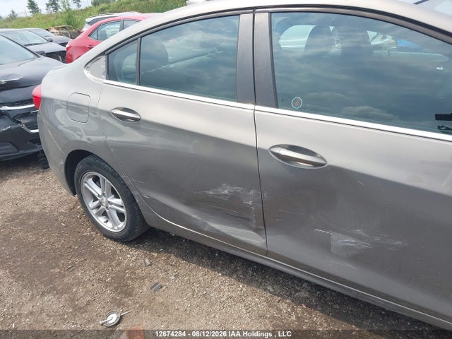 Продаж на аукціоні авто 2018 Chevrolet Cruze Lt Auto, vin: 1G1BE5SM1J7132516, номер лоту: 12674284