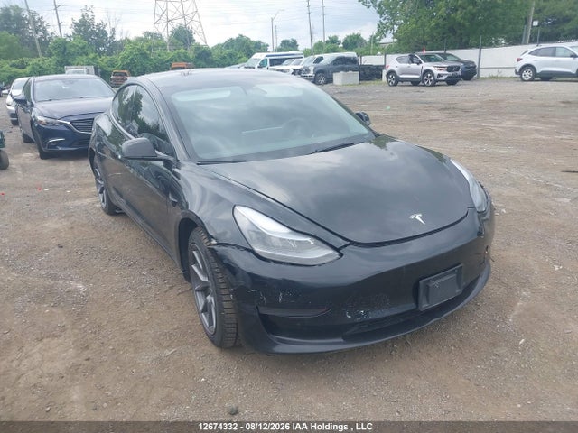 12674332 :رقم المزاد ، 5YJ3E1EA1NF258168 vin ، 2022 Tesla Model 3 Rwd/standard Range مزاد بيع