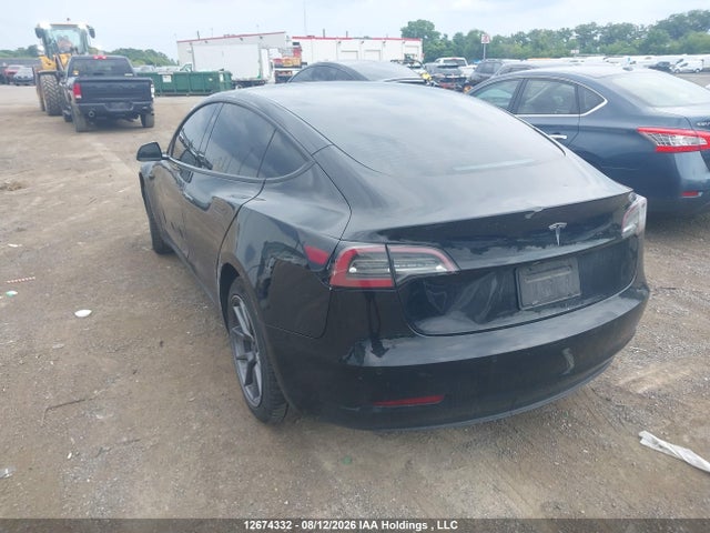 12674332 :رقم المزاد ، 5YJ3E1EA1NF258168 vin ، 2022 Tesla Model 3 Rwd/standard Range مزاد بيع