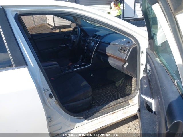 12674359 :رقم المزاد ، 4T1BF1FK4GU256453 vin ، 2016 Toyota Camry Le/xle/se/xse مزاد بيع