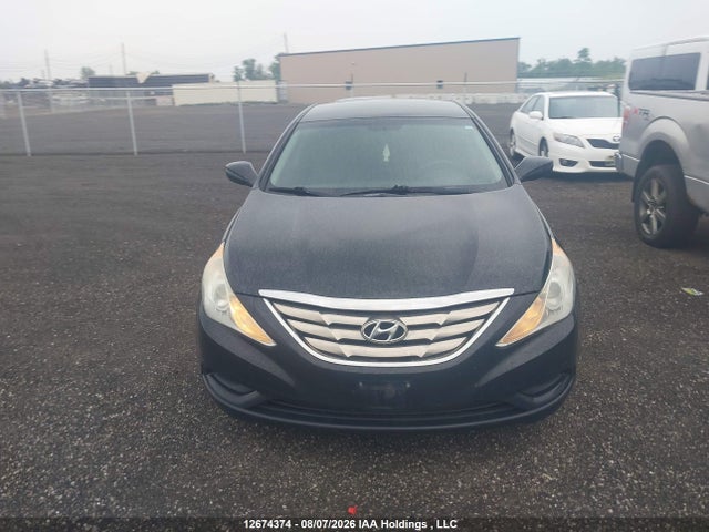 12674374 :رقم المزاد ، 5NPEB4ACXDH700598 vin ، 2013 Hyundai Sonata Gl مزاد بيع