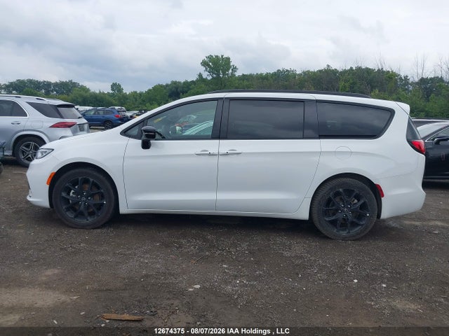 Aukcja sprzedaży 2026 Chrysler Pacifica Limited, vin: 2C4RC1GGXTR231943, numer aukcji: 12674375