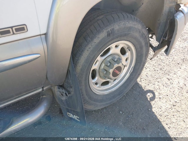 Aukcja sprzedaży 2002 Gmc New Sierra K2500, vin: 1GTGK29U72Z313572, numer aukcji: 12674398