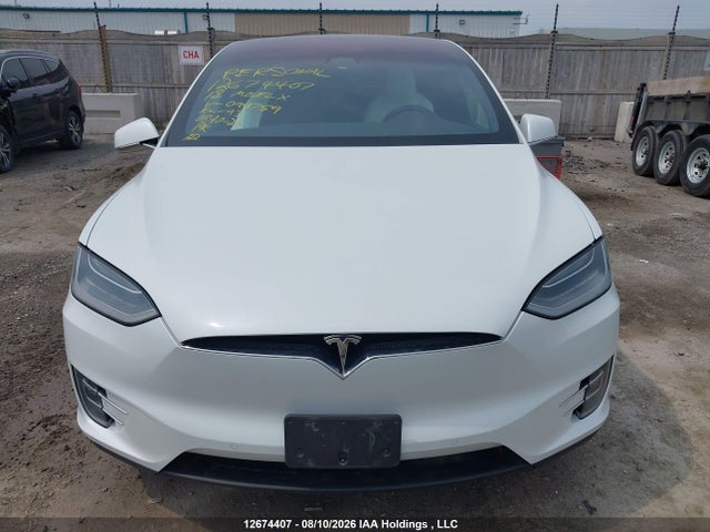Продаж на аукціоні авто 2018 Tesla Model X, vin: 5YJXCBE26JF099759, номер лоту: 12674407