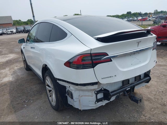 Продаж на аукціоні авто 2018 Tesla Model X, vin: 5YJXCBE26JF099759, номер лоту: 12674407