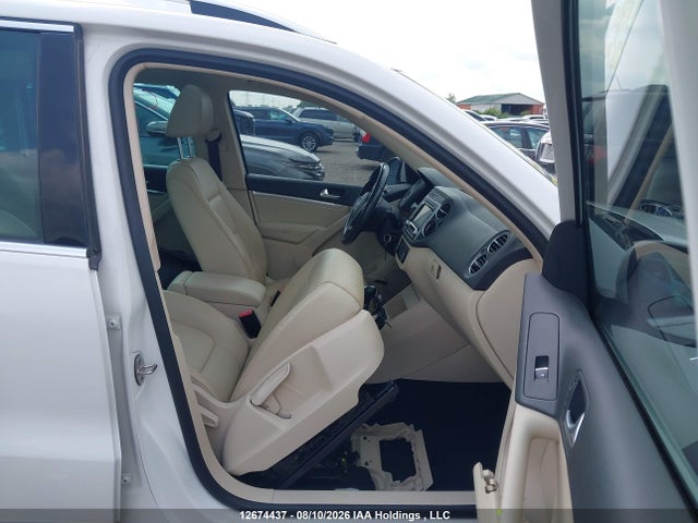 Продажа на аукционе авто 2012 Volkswagen Tiguan, vin: WVGBV7AX4CW579392, номер лота: 12674437