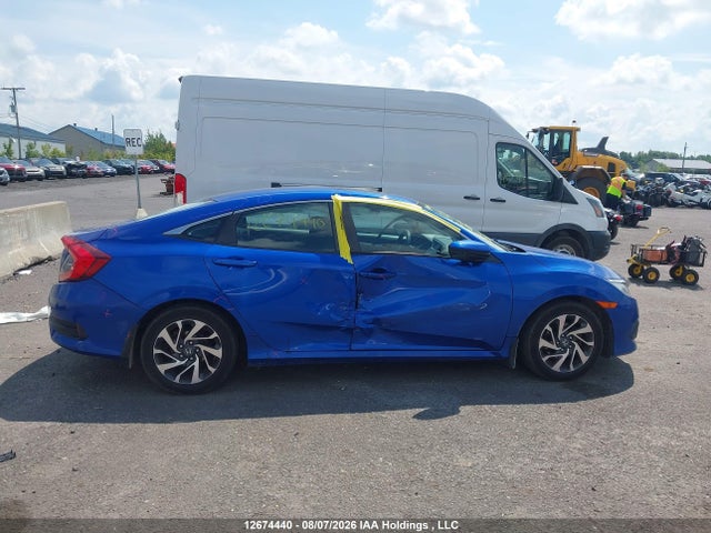 Продажа на аукционе авто 2017 Honda Civic Ex, vin: 2HGFC2F84HH035921, номер лота: 12674440
