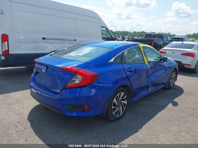Продажа на аукционе авто 2017 Honda Civic Ex, vin: 2HGFC2F84HH035921, номер лота: 12674440