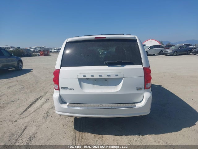 2C4RDGDG2GR358647 Dodge Grand Caravan Crew