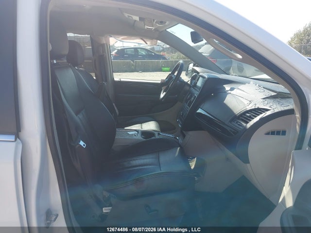2C4RDGDG2GR358647 Dodge Grand Caravan Crew
