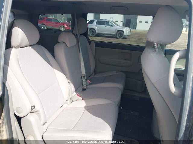 KIA SEDONA LX 2017 KNDMB5C18H6258739 Image 8