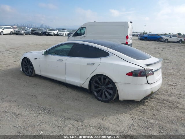 2016 Tesla Model S 60d/70d/75d/85d/90d მანქანა იყიდება აუქციონზე, vin: 5YJSA1E25GF173238, აუქციონის ნომერი: 12674497