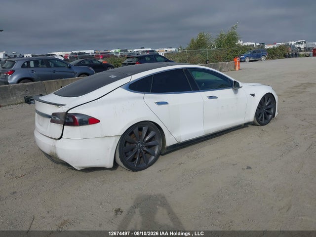 2016 Tesla Model S 60d/70d/75d/85d/90d მანქანა იყიდება აუქციონზე, vin: 5YJSA1E25GF173238, აუქციონის ნომერი: 12674497