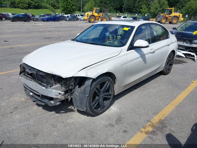 BMW 320 XI 2017 WBA8E5G3XHNU45147 Image 2