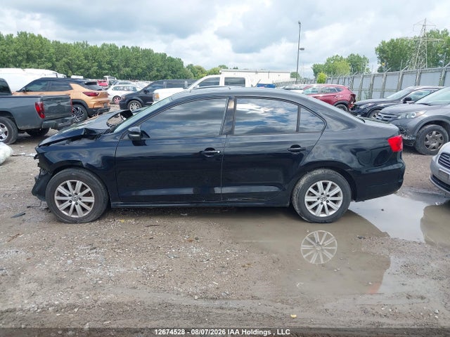 12674528 :رقم المزاد ، 3VWDK7AJ8EM390620 vin ، 2014 Volkswagen Jetta 2.0l Comfortline مزاد بيع