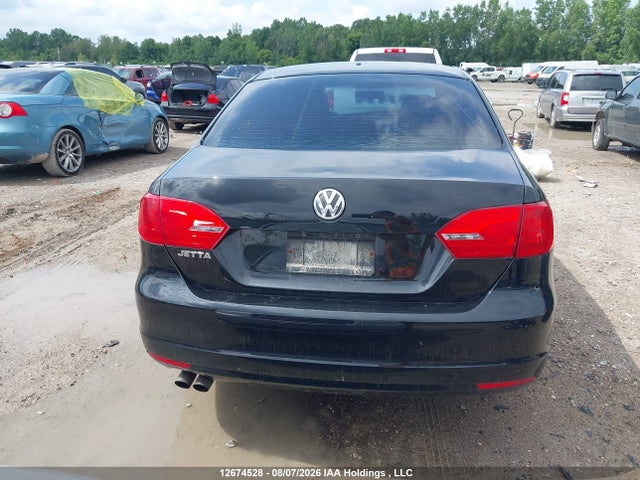 12674528 :رقم المزاد ، 3VWDK7AJ8EM390620 vin ، 2014 Volkswagen Jetta 2.0l Comfortline مزاد بيع