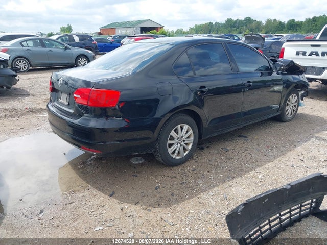 12674528 :رقم المزاد ، 3VWDK7AJ8EM390620 vin ، 2014 Volkswagen Jetta 2.0l Comfortline مزاد بيع