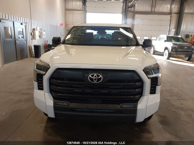 12674548 :رقم المزاد ، 5TFLA5DB3RX222281 vin ، 2024 Toyota Tundra Sr 4x4 مزاد بيع