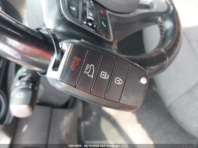 KNDCB3LC8J5204256 KIA Niro L