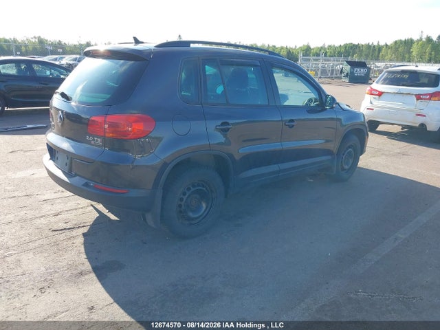 12674570 :رقم المزاد ، WVGJV7AX0GW501757 vin ، 2016 Volkswagen Tiguan Comfortline/highline/special Edition مزاد بيع