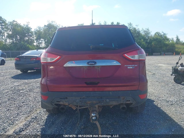 1FMCU9J94EUA72155 Ford Escape Titanium