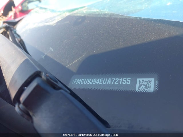 1FMCU9J94EUA72155 Ford Escape Titanium