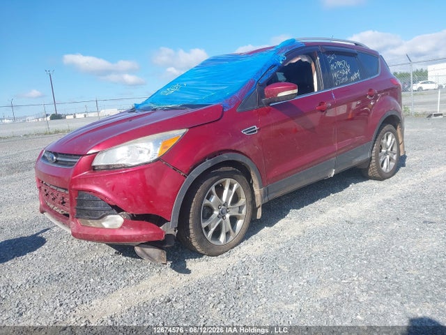 1FMCU9J94EUA72155 Ford Escape Titanium