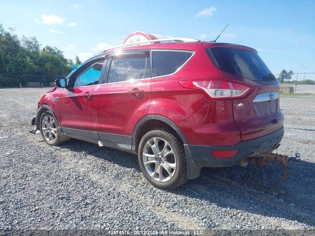 1FMCU9J94EUA72155 Ford Escape Titanium