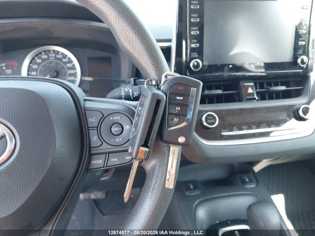 5YFBPRBE4LP003401 Toyota COROLLA LE