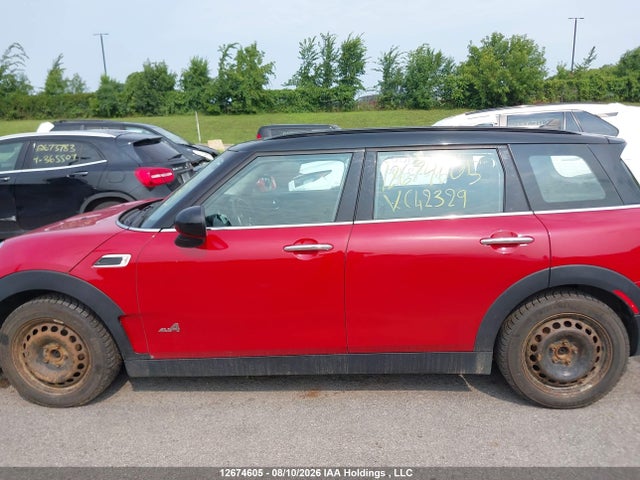 Mini Cooper Clubman All4 2018 WMWLU1C5XJ2C42329 Image 14