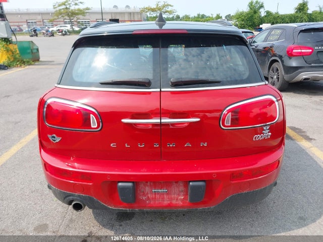 Mini Cooper Clubman All4 2018 WMWLU1C5XJ2C42329 Image 16