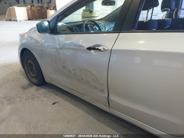 Продажа на аукционе авто 2014 Hyundai Elantra Gt Gl, vin: KMHD25LH3EU210615, номер лота: 12668537